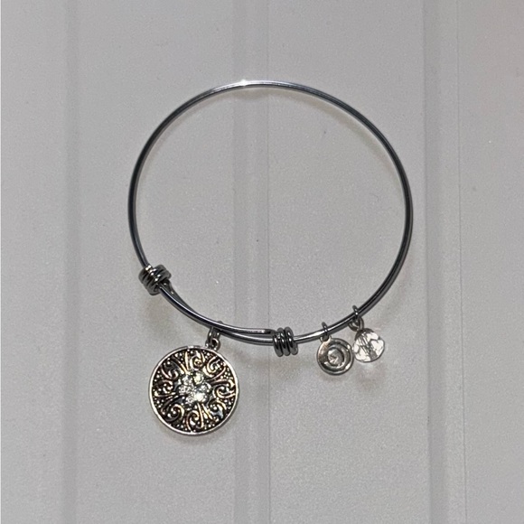 Love This Life Jewelry - EUC Love This Life Silver Daughter Charm Bangle